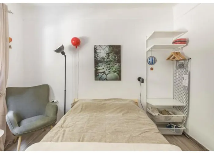 Appartement Lovely Small #2